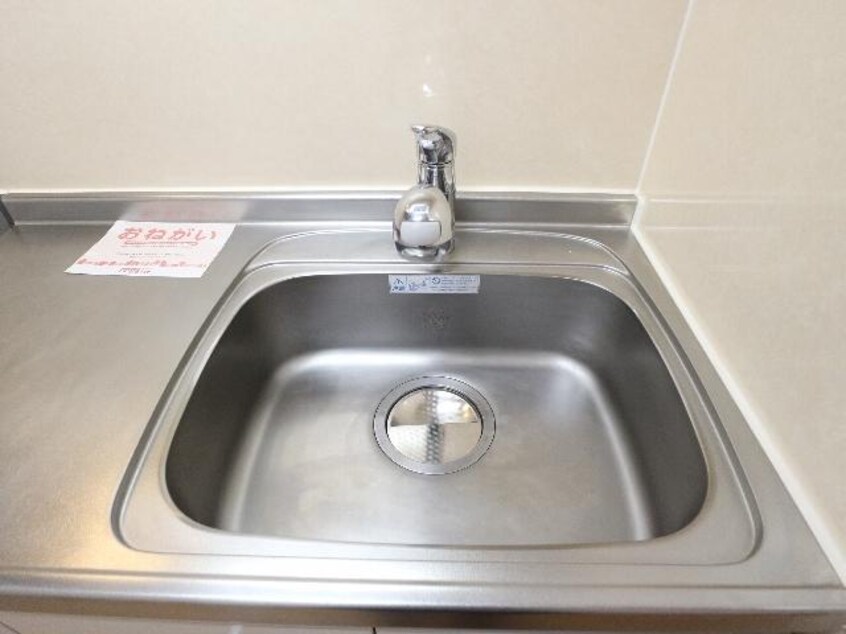  東海道本線/静岡駅 バス8分三松下車:停歩8分 1階 築16年