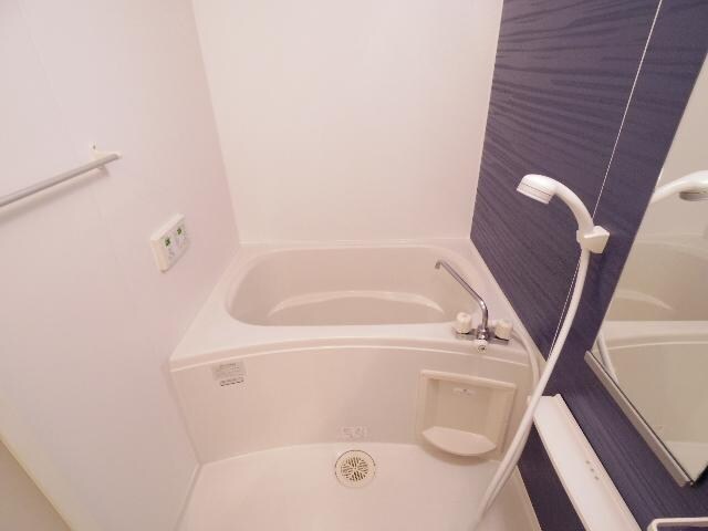  東海道本線/静岡駅 バス18分田町四丁目下車:停歩6分 1階 築16年