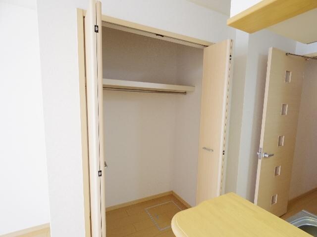  東海道本線/静岡駅 バス18分田町四丁目下車:停歩6分 1階 築16年