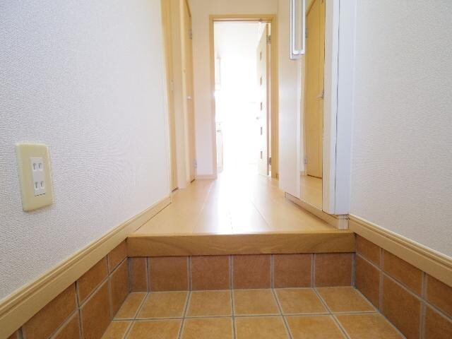  東海道本線/静岡駅 バス18分田町四丁目下車:停歩6分 1階 築16年