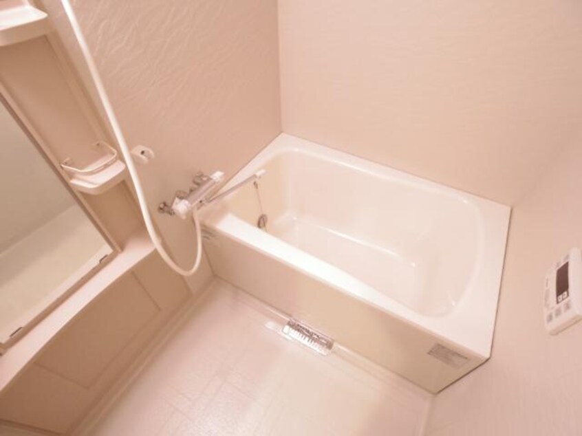  東海道本線/静岡駅 バス22分大岩北下車:停歩6分 1階 築15年