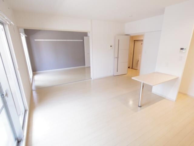  東海道本線/静岡駅 バス22分大岩北下車:停歩6分 1階 築15年