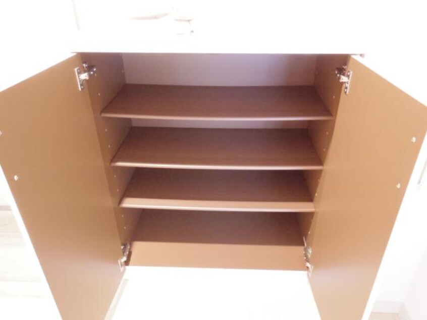  東海道本線/静岡駅 バス22分大岩北下車:停歩6分 1階 築15年