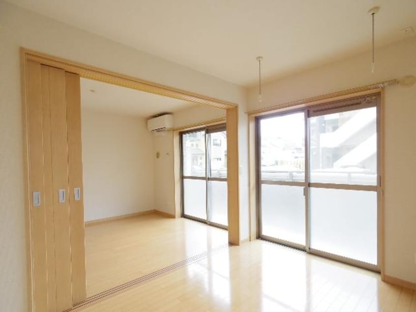  東海道本線/静岡駅 バス19分松富団地入口下車:停歩3分 1階 築15年