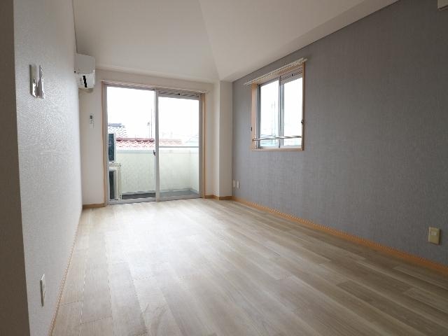  東海道本線/静岡駅 バス21分柳新田北下車:停歩3分 3階 築22年