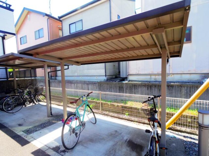  東海道本線/静岡駅 バス30分郷堂下車:停歩6分 2階 築15年