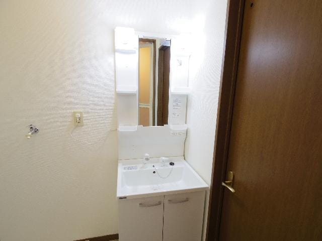  東海道本線/安倍川駅 徒歩8分 1-2階 築27年