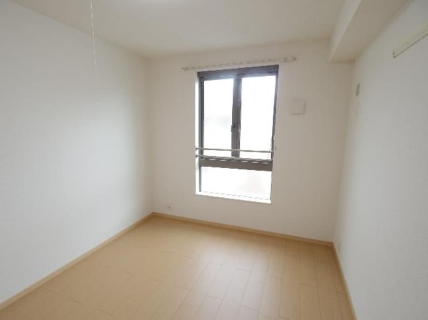  東海道本線/安倍川駅 徒歩23分 2階 築15年