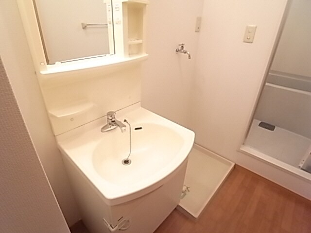 同イメージ 東海道本線/静岡駅 バス25分スポーツクラブセイシン前下車:停歩6分 2階 築25年