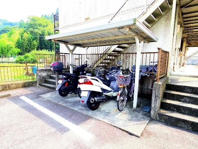  東海道本線/静岡駅 バス27分新丸子下車:停歩7分 2階 築29年