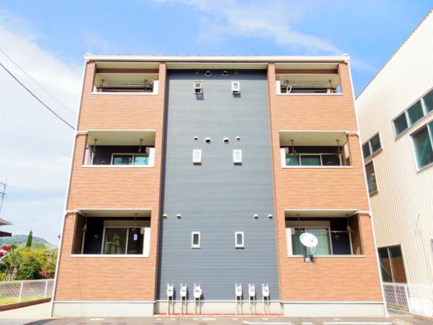  東海道本線/静岡駅 バス26分静岡西高校下車:停歩6分 1階 築14年