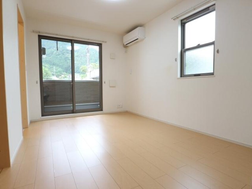  東海道本線/静岡駅 バス26分静岡西高校下車:停歩6分 1階 築14年