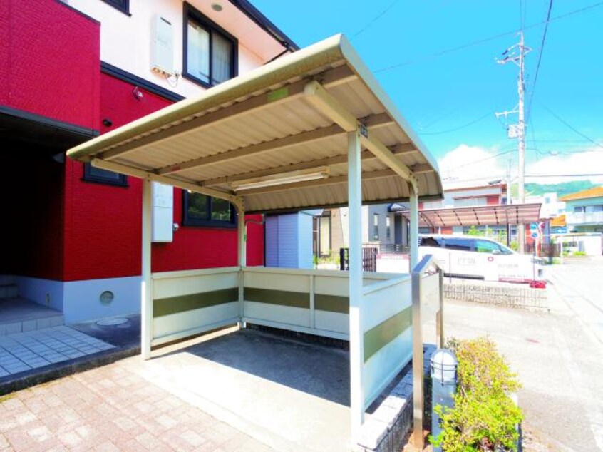  東海道本線/静岡駅 バス19分記念碑前下車:停歩3分 1階 築28年