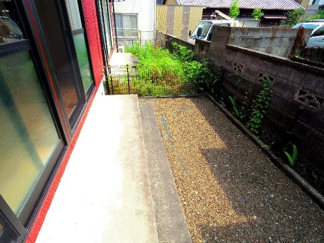  東海道本線/静岡駅 バス19分記念碑前下車:停歩3分 1階 築28年