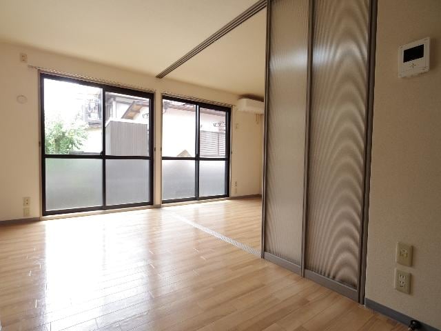  東海道本線/静岡駅 バス19分記念碑前下車:停歩3分 1階 築28年