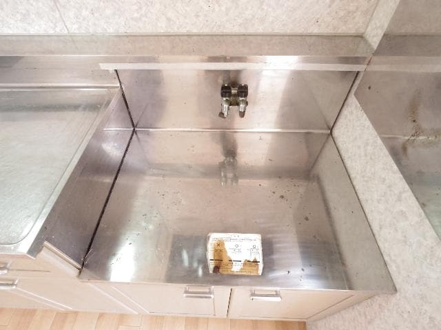  東海道本線/静岡駅 バス19分記念碑前下車:停歩3分 1階 築28年