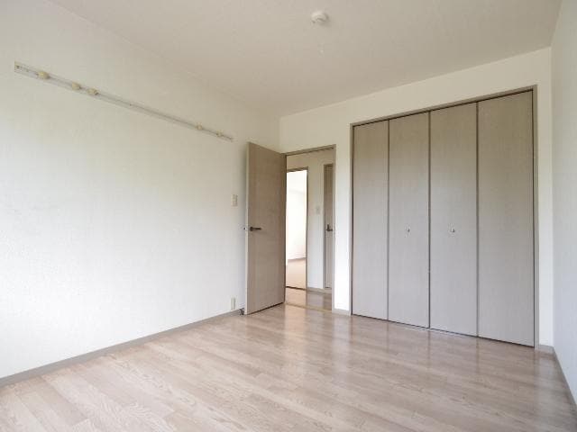  東海道本線/静岡駅 バス19分記念碑前下車:停歩3分 1階 築28年