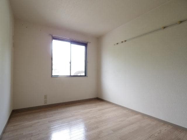  東海道本線/静岡駅 バス19分記念碑前下車:停歩3分 1階 築28年