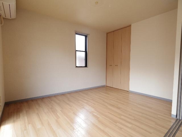  東海道本線/静岡駅 バス19分記念碑前下車:停歩3分 1階 築28年