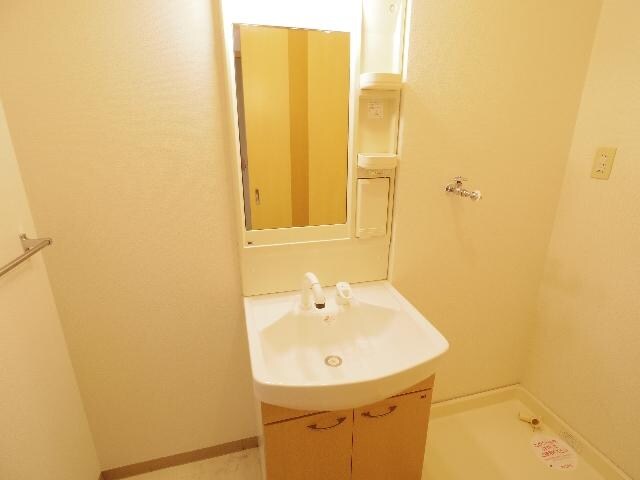  東海道本線/静岡駅 バス25分新丸子下車:停歩6分 1階 築18年