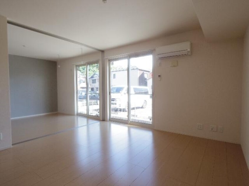  東海道本線/静岡駅 バス24分向敷地下車:停歩5分 1階 築13年