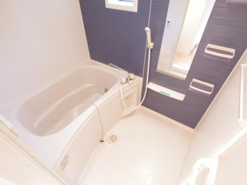  静岡鉄道静岡清水線/新静岡駅 バス26分郷堂下車:停歩3分 2階 築12年