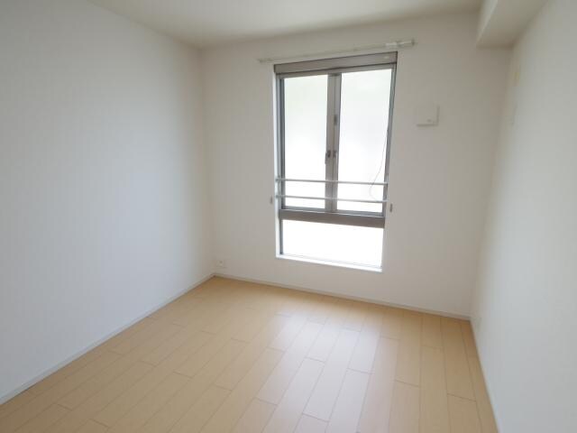  静岡鉄道静岡清水線/新静岡駅 バス26分郷堂下車:停歩3分 2階 築12年