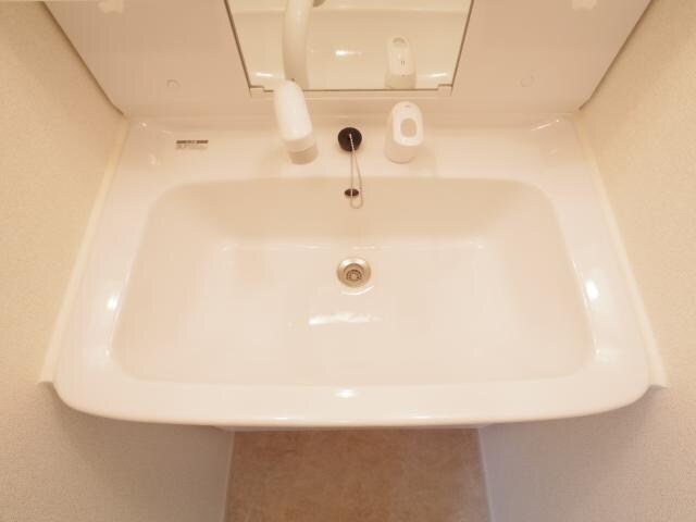  静岡鉄道静岡清水線/新静岡駅 バス26分郷堂下車:停歩3分 2階 築12年