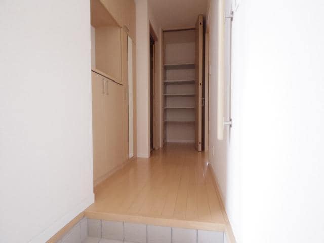  東海道新幹線（東海）/静岡駅 バス18分千代田小学校前下車:停歩7分 1階 築11年