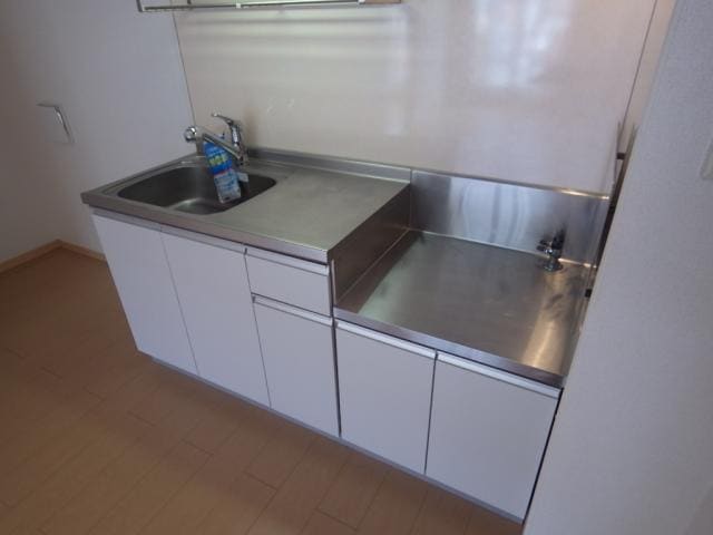  東海道本線/静岡駅 バス33分県工業技術研究所下車:停歩3分 2階 築16年