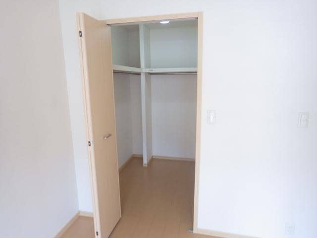  東海道本線/静岡駅 バス33分県工業技術研究所下車:停歩3分 2階 築16年