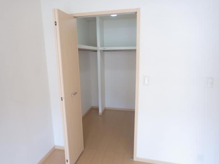  東海道本線/静岡駅 バス33分県工業技術研究所下車:停歩3分 2階 築16年