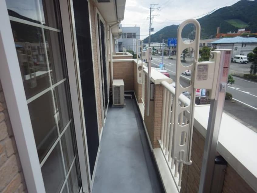  東海道本線/静岡駅 バス33分県工業技術研究所下車:停歩3分 2階 築16年