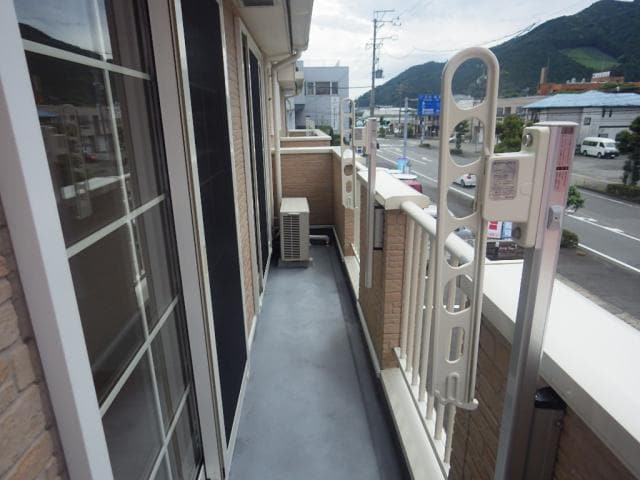  東海道本線/静岡駅 バス33分県工業技術研究所下車:停歩3分 2階 築16年