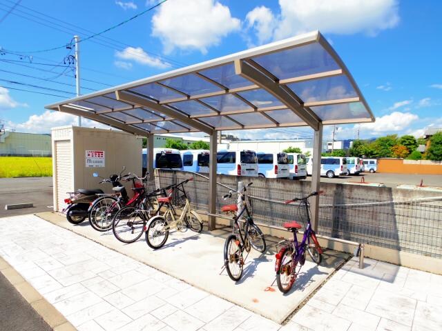  東海道本線/静岡駅 バス22分千代田七丁目東部体育館入口下車:停歩4分 1階 築10年