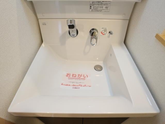  東海道本線/静岡駅 バス17分千代田三丁目下車:停歩4分 1階 築11年