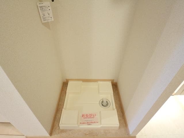  東海道本線/静岡駅 バス17分千代田三丁目下車:停歩4分 1階 築11年