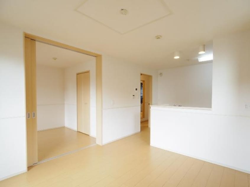  東海道本線/静岡駅 バス35分服織小学校入口下車:停歩10分 2階 築11年