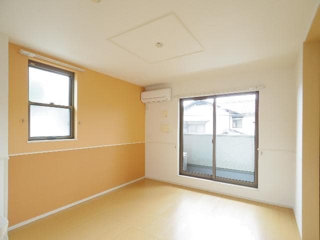  東海道本線/静岡駅 バス35分服織小学校入口下車:停歩10分 2階 築11年