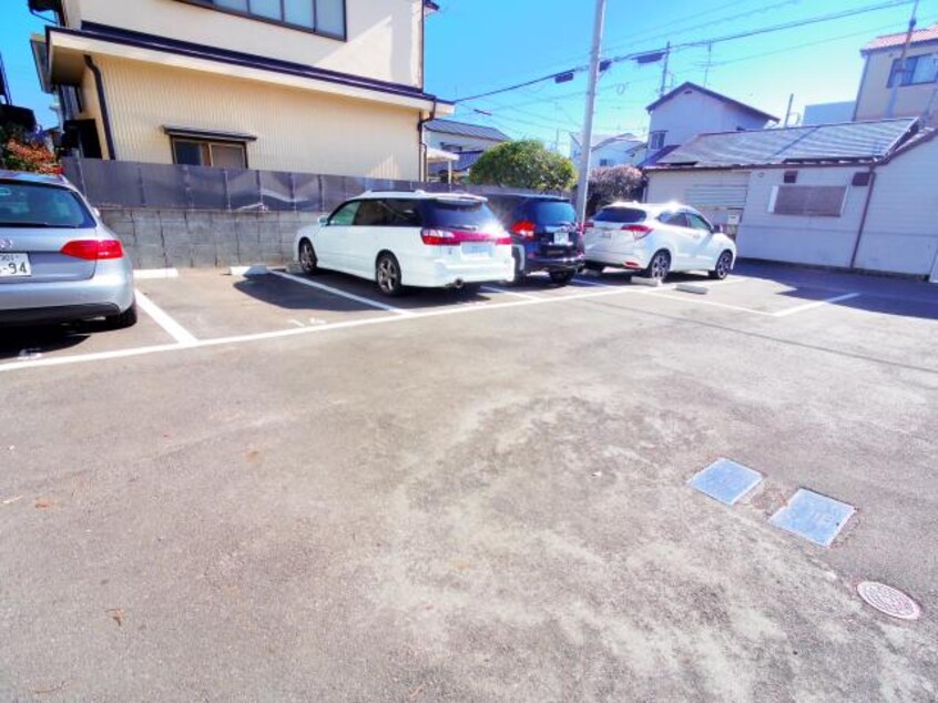  静岡鉄道静岡清水線/新静岡駅 バス10分千代田四丁目下車:停歩6分 1階 築10年