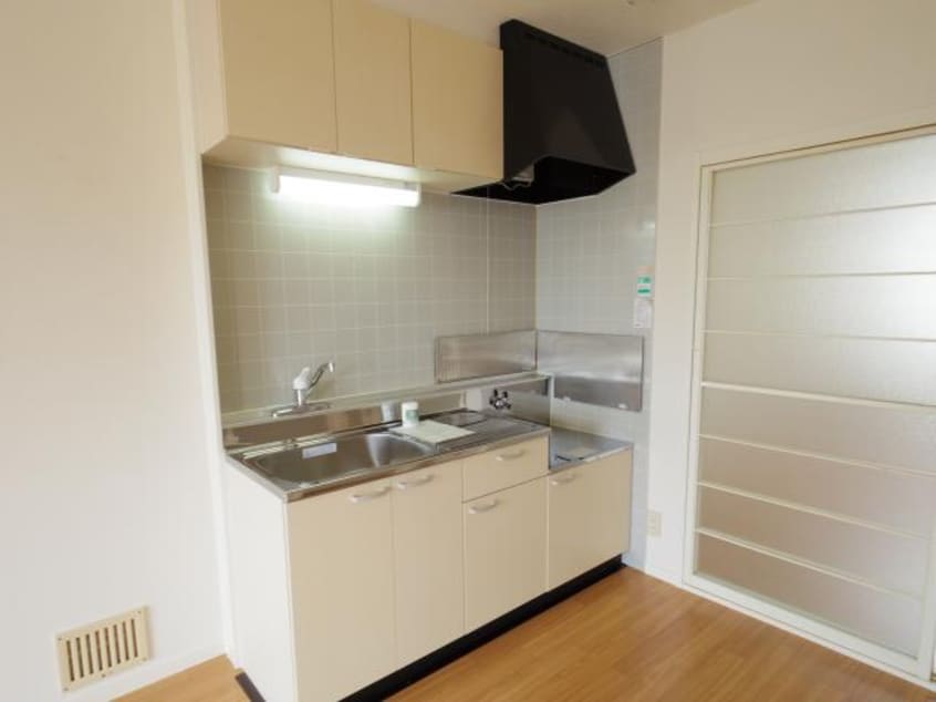  東海道本線/静岡駅 バス12分若松町下車:停歩1分 2階 築33年