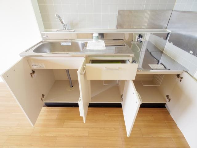  東海道本線/静岡駅 バス12分若松町下車:停歩1分 2階 築33年