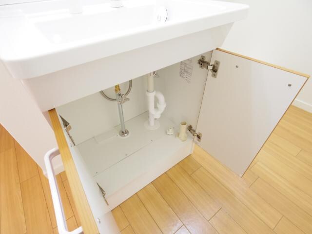  東海道本線/静岡駅 バス12分若松町下車:停歩1分 2階 築33年