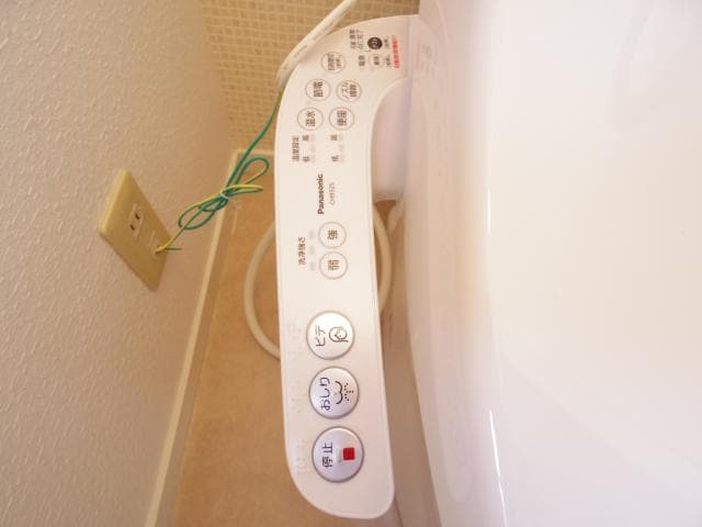  東海道本線/静岡駅 バス12分若松町下車:停歩1分 2階 築33年