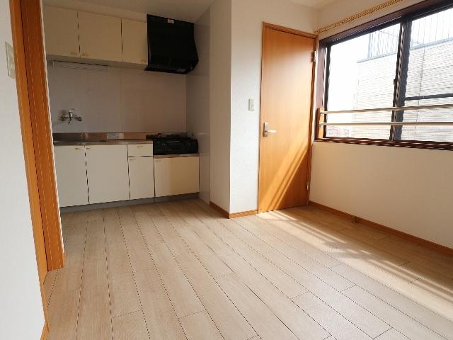  東海道本線/静岡駅 バス25分スポーツクラブセイシン前下車:停歩7分 3階 築34年