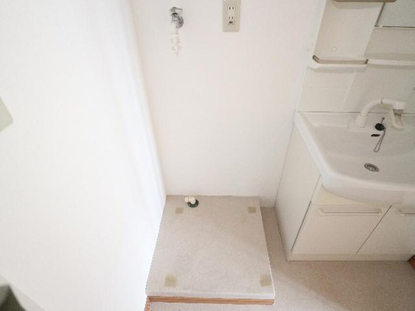  東海道本線/静岡駅 バス25分スポーツクラブセイシン前下車:停歩7分 3階 築34年