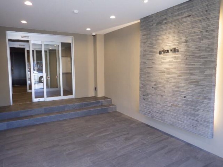 エントランス 東海道本線/静岡駅 徒歩20分 3階 築10年