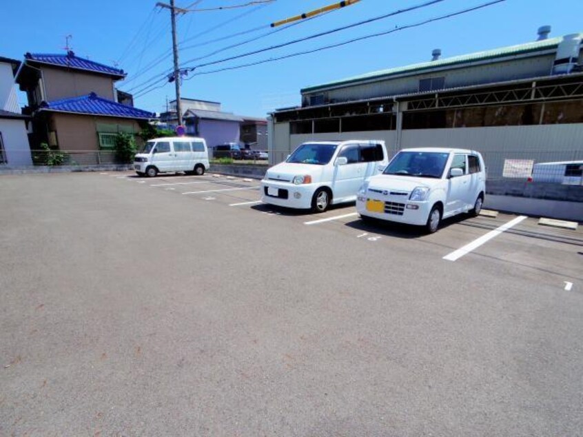  東海道本線/静岡駅 バス25分スポーツクラブセイシン前下車:停歩5分 1階 築10年