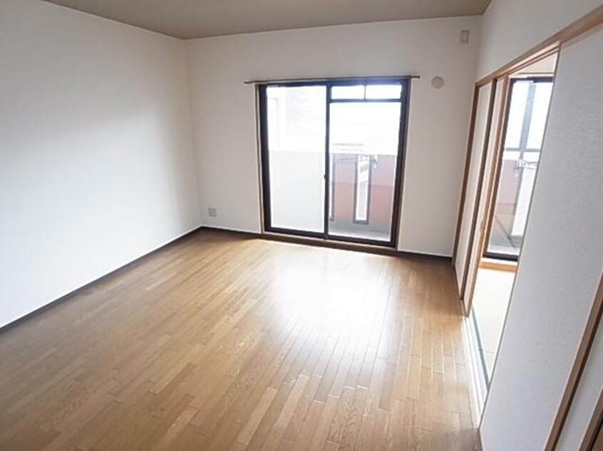  東海道本線/静岡駅 バス11分英和女学院前下車:停歩1分 3階 築25年