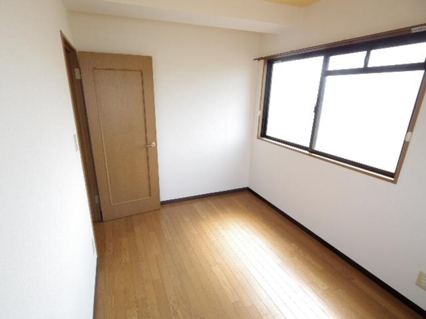  東海道本線/静岡駅 バス11分英和女学院前下車:停歩1分 4階 築25年